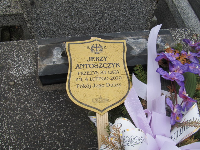 Jerzy Antoszczyk 1937 Łódź Ruda - Grobonet - Wyszukiwarka osób pochowanych