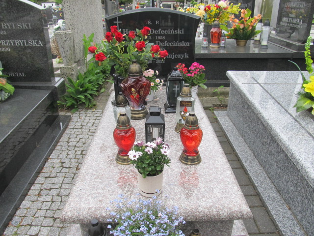 Grób Scholastyka Defecińska