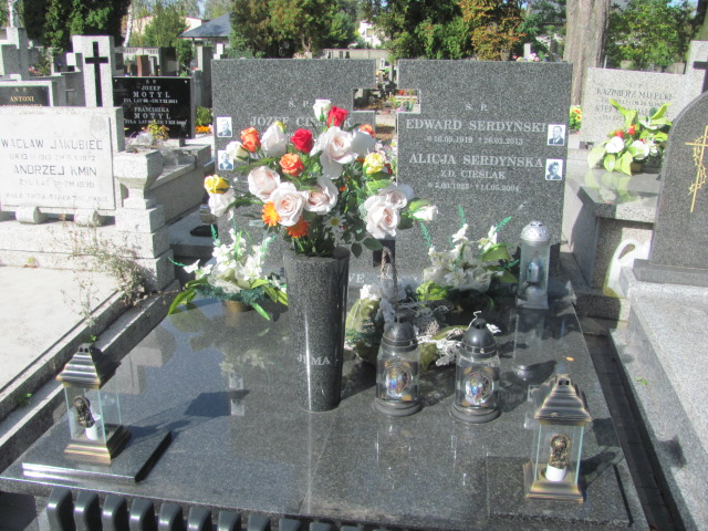 Grób Edward Serdyński