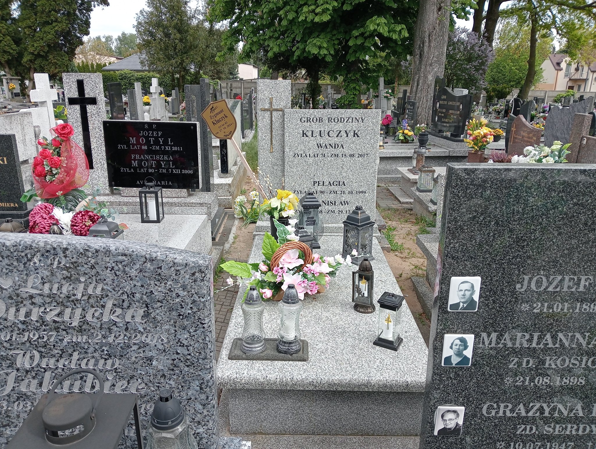 Grób Damian Rosiński