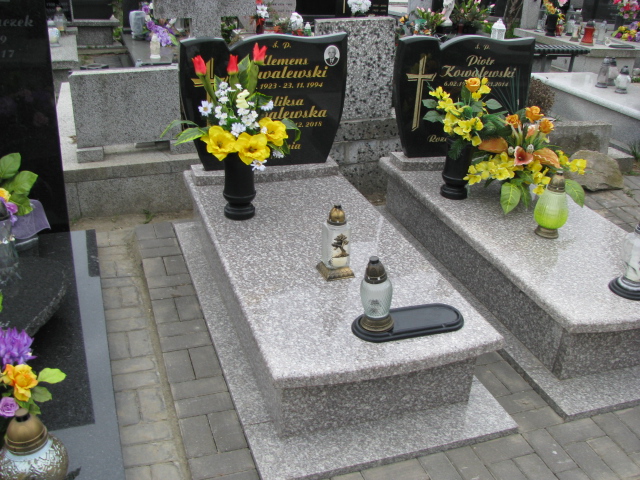 Grób Feliksa Kowalewska