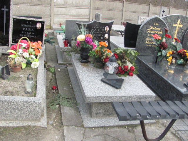 Grób Krystyna Zach