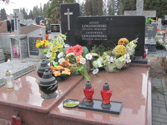Grób Genowefa Lewandowska