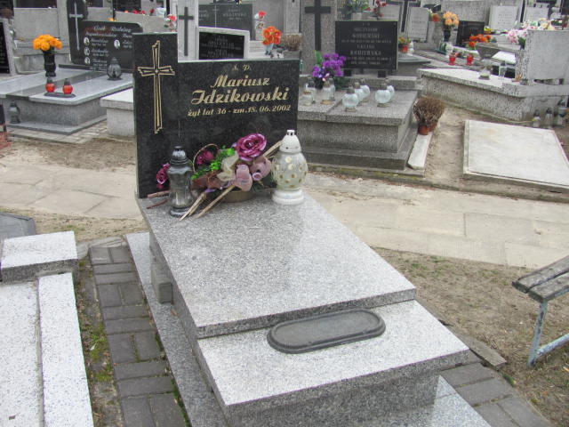 Grób Mariusz Idzikowski